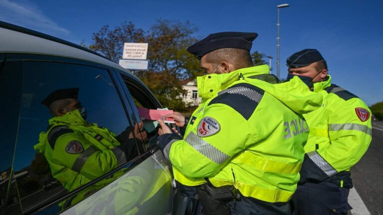 © Une nouvelle arnaque cible les automobilistes : la police alerte en période de fêtes